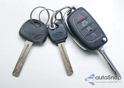 2017 Hyundai Sonata Se z USA, uszkodzony, nr VIN 5NPE24AF7HH450883